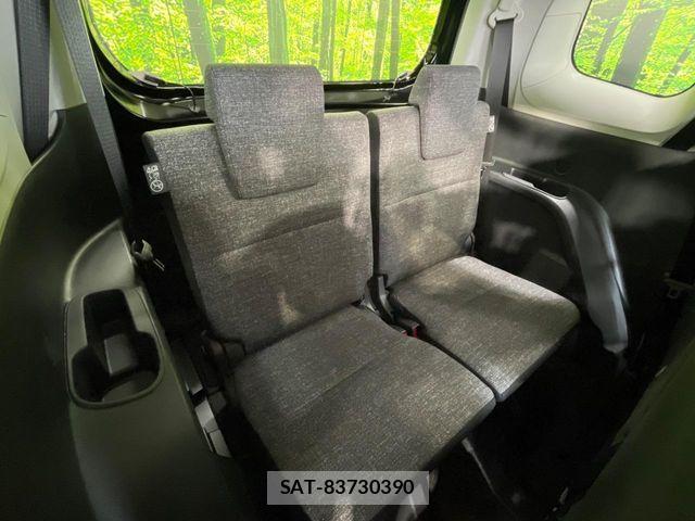 Toyota SIENTA 2026-04 7021593-9