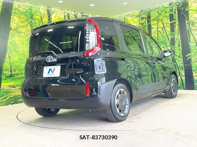 Toyota SIENTA 2026-04 7021593-16