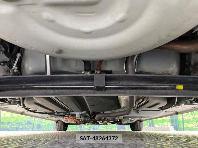 Toyota SIENTA 2017-04 7021605-19
