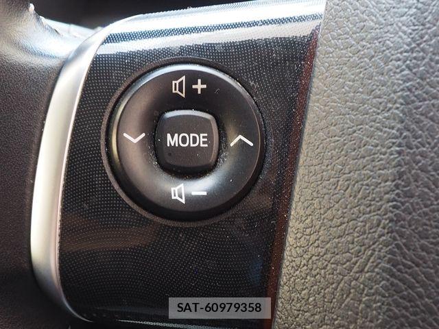 Toyota SIENTA 2016-11 7060740-10