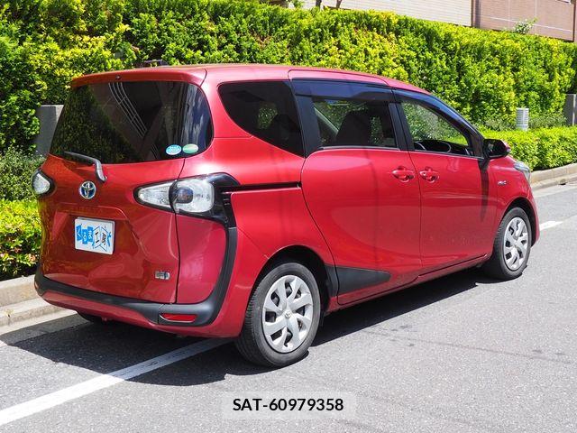 Toyota SIENTA 2016-11 7060740-21