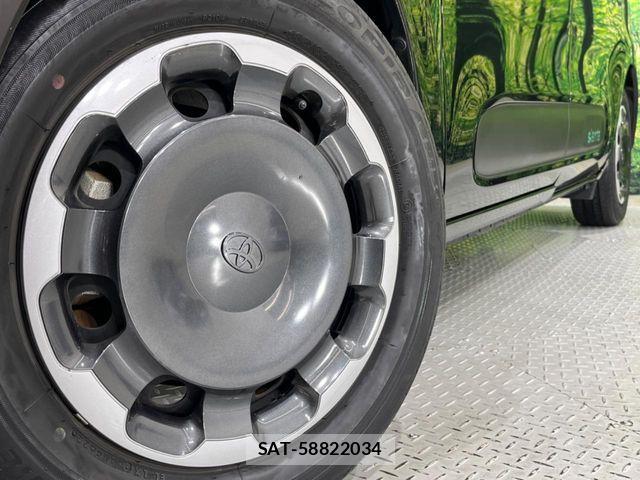 Toyota SIENTA 2023-03 7060726-13