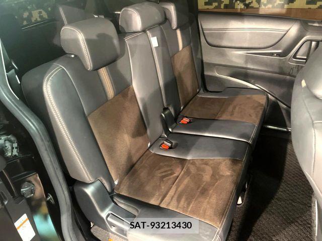 Toyota SIENTA 2020-10 7060730-9