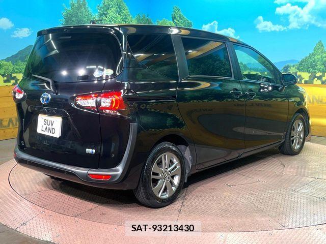 Toyota SIENTA 2020-10 7060730-16