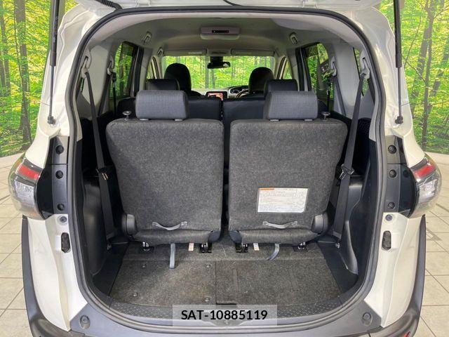 Toyota SIENTA 2015-10 7060736-10