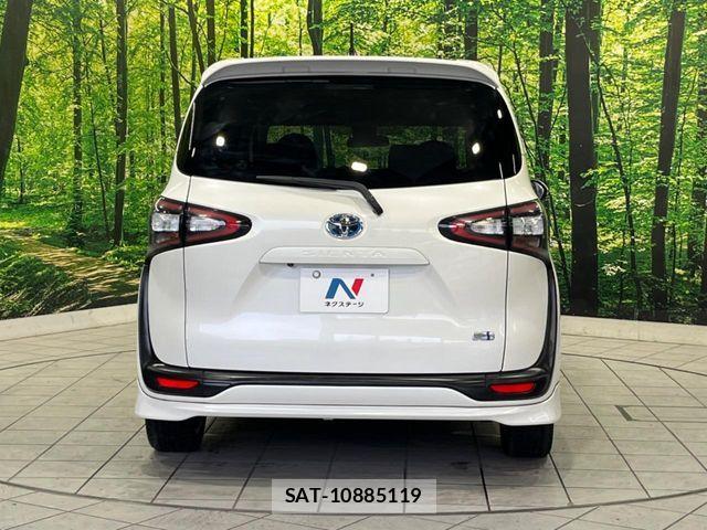 Toyota SIENTA 2015-10 7060736-15