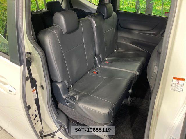 Toyota SIENTA 2015-10 7060736-8