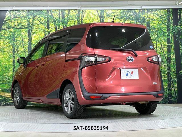Toyota SIENTA 2016-03 7060737-16