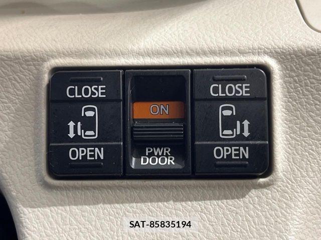 Toyota SIENTA 2016-03 7060737-5