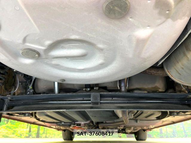 Toyota SIENTA 2015-07 7060739-18
