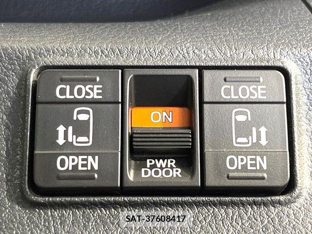 Toyota SIENTA 2015-07 7060739-5