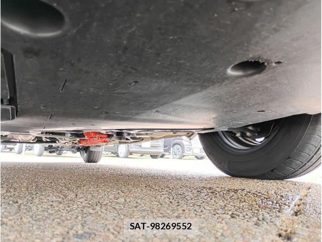 Toyota SIENTA 2022-09 7060731-14
