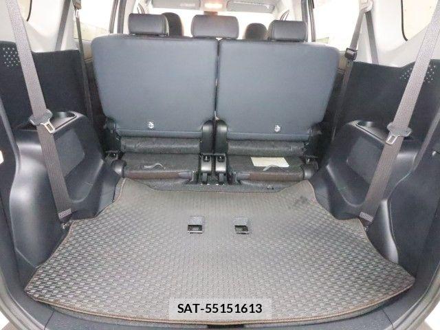Toyota SIENTA 2019-05 7060733-11