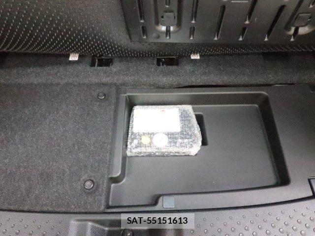 Toyota SIENTA 2019-05 7060733-12