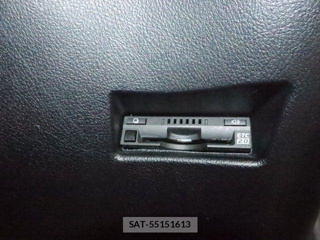 Toyota SIENTA 2019-05 7060733-17