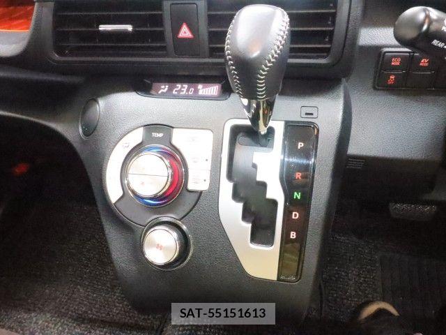 Toyota SIENTA 2019-05 7060733-18