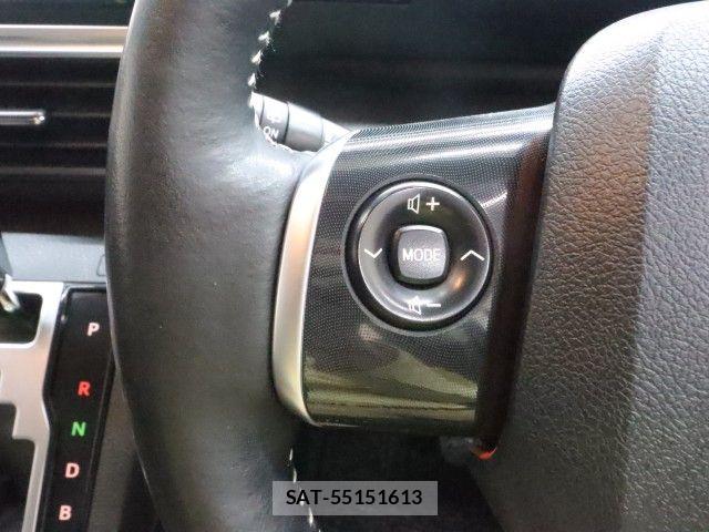 Toyota SIENTA 2019-05 7060733-19