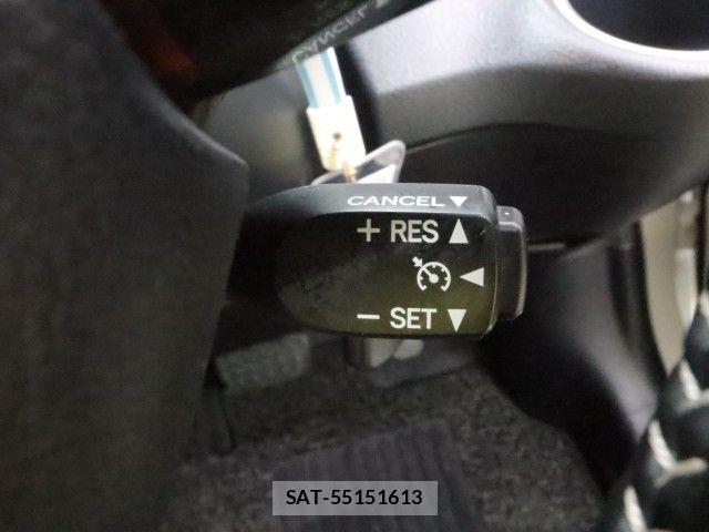 Toyota SIENTA 2019-05 7060733-21