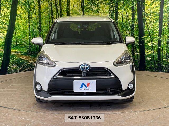 Toyota SIENTA 2015-10 7060738-14