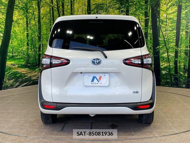 Toyota SIENTA 2015-10 7060738-15