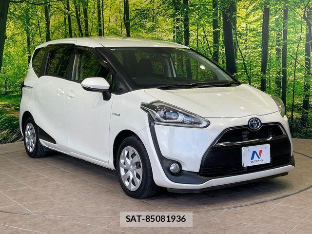 Toyota SIENTA 2015-10 7060738-16