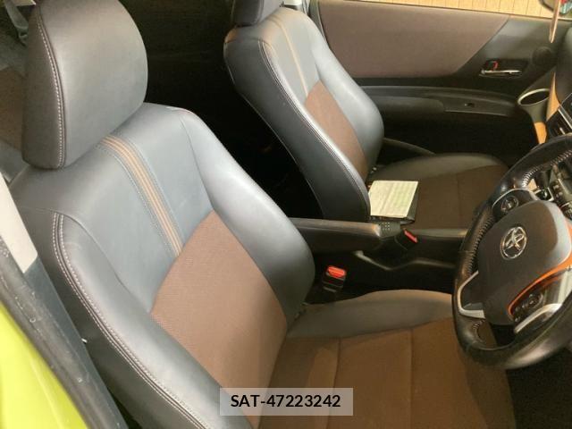 Toyota SIENTA 2021-02 7060732-12