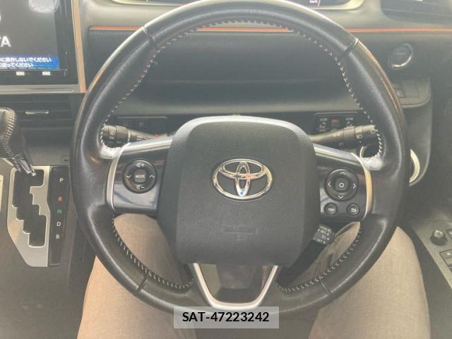 Toyota SIENTA 2021-02 7060732-18