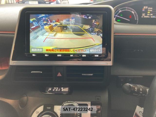 Toyota SIENTA 2021-02 7060732-23