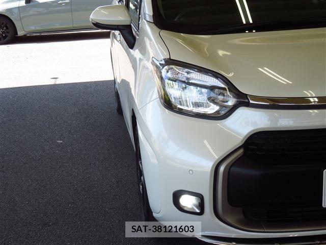 Toyota SIENTA 2023-05 7060729-17