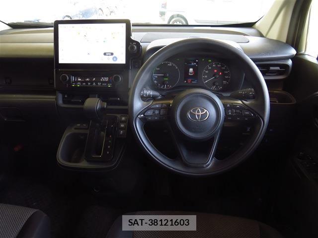 Toyota SIENTA 2023-05 7060729-5