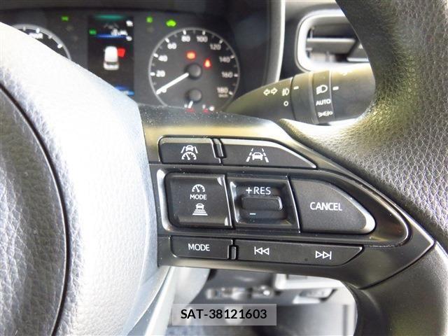 Toyota SIENTA 2023-05 7060729-7