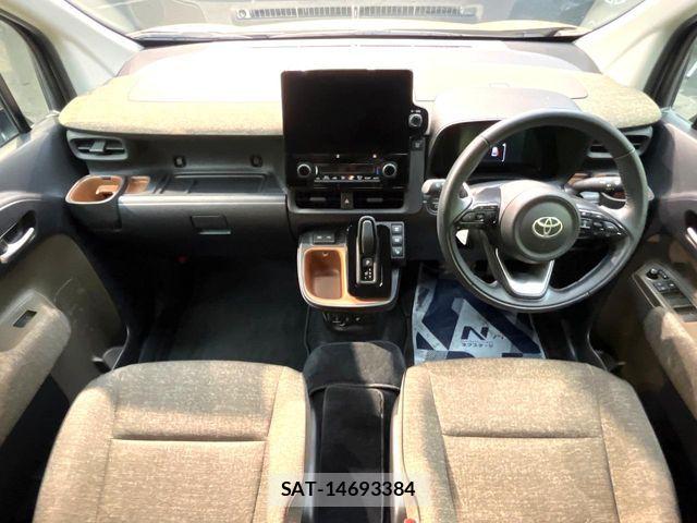 Toyota SIENTA 2024-09 7225120-1