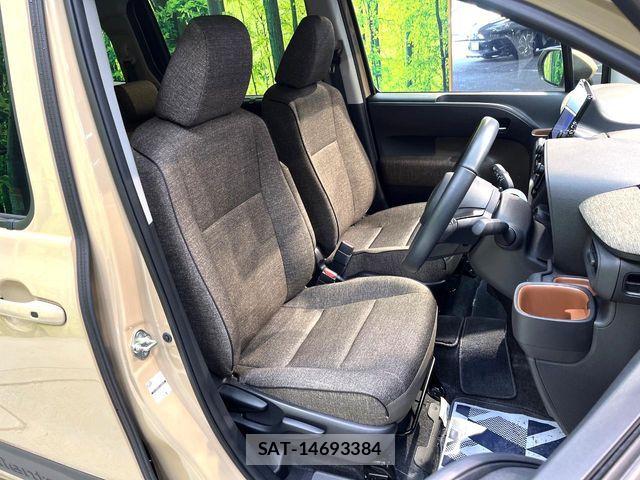 Toyota SIENTA 2024-09 7225120-7