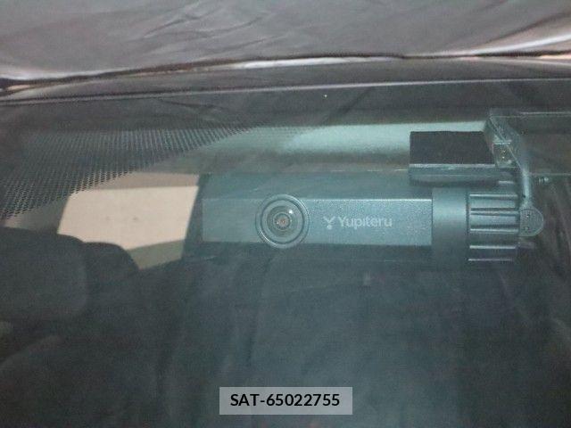 Toyota SIENTA 2016-11 7225058-13