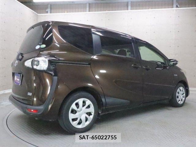 Toyota SIENTA 2016-11 7225058-1