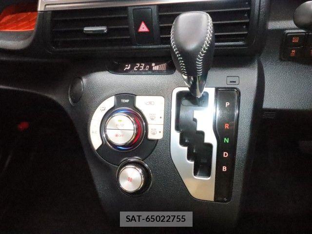 Toyota SIENTA 2016-11 7225058-19