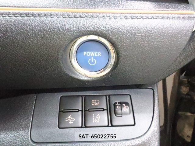 Toyota SIENTA 2016-11 7225058-23