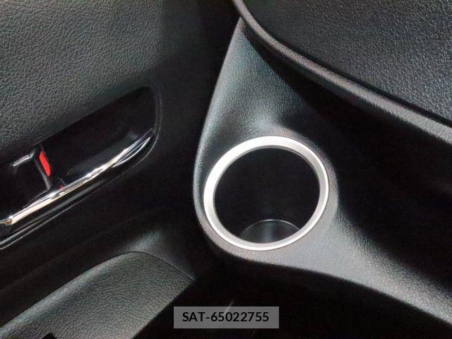 Toyota SIENTA 2016-11 7225058-27
