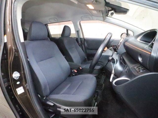 Toyota SIENTA 2016-11 7225058-3