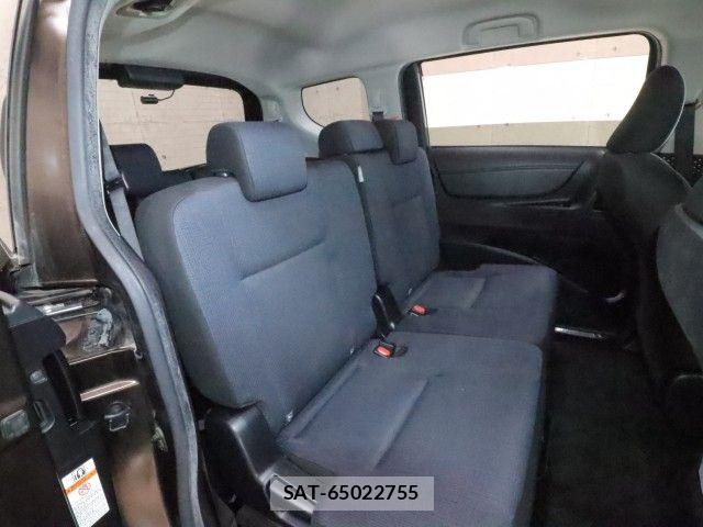 Toyota SIENTA 2016-11 7225058-4
