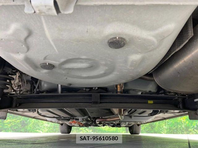 Toyota SIENTA 2020-04 7225078-18
