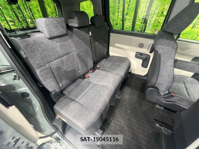 Toyota SIENTA 2022-10 7225085-9