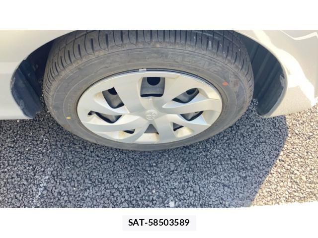 Toyota SIENTA 2015-11 7225039-4
