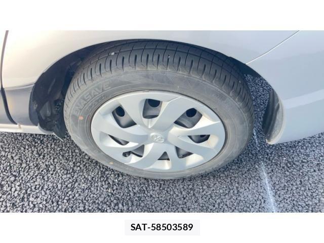 Toyota SIENTA 2015-11 7225039-6