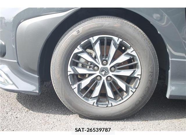 Toyota SIENTA 2022-12 7225087-28