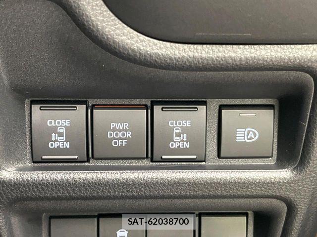 Toyota SIENTA 2023-08 7225095-6