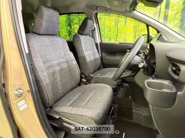 Toyota SIENTA 2023-08 7225095-7