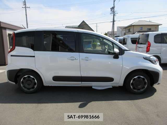 Toyota SIENTA 2026-05 7225139-3