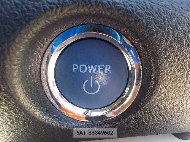 Toyota SIENTA 2015-10 7225037-9