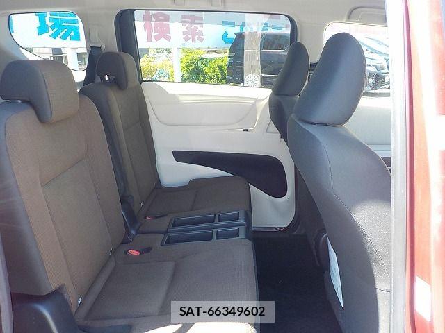 Toyota SIENTA 2015-10 7225037-21